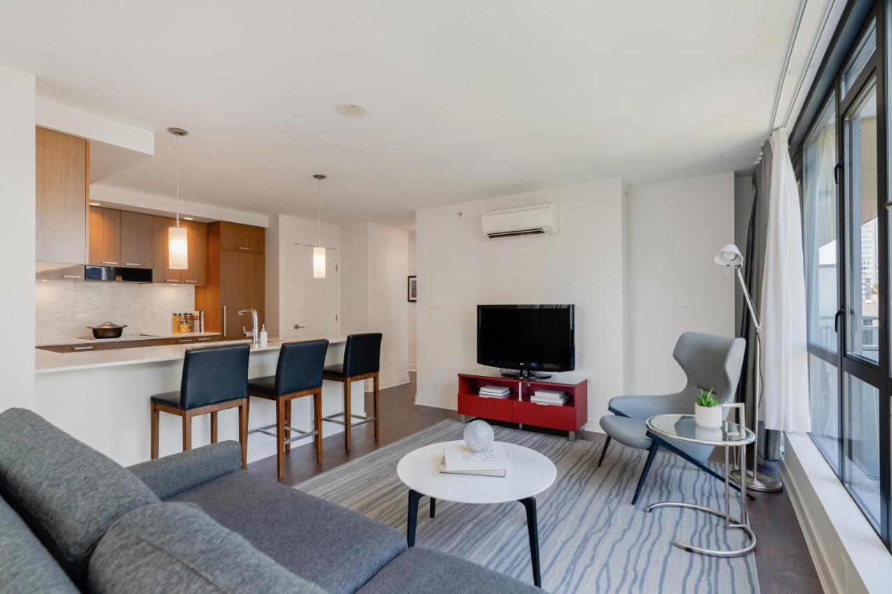 Level Vancouver Yaletown - Seymour מראה חיצוני תמונה A typical apartment at the University of Melbourne's D10 residence